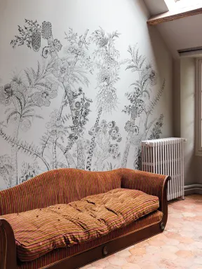 Monochrome Flora